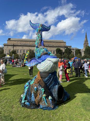 Moby the Whale at Slessor Gardens with Caird hall in background
